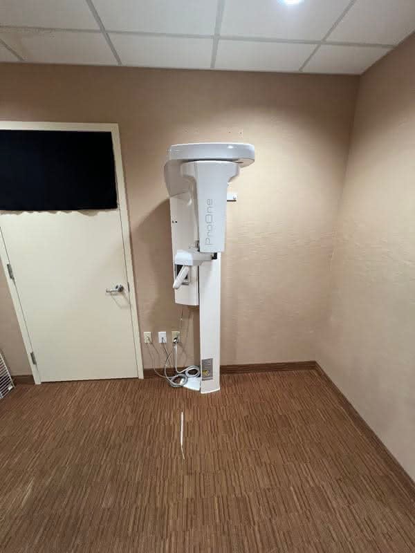 Panoramic imaging technology setup in a spacious room